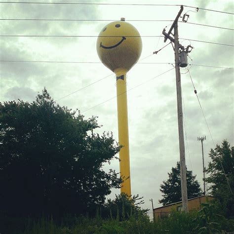 Smiley Face Water Tower Us 51 Makanda Il Monuments Mapquest