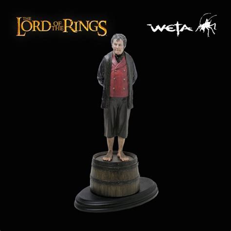Lord Of The Rings Bilbo Statue 16 Scale By Weta The Toy Vault Eu