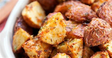 Garlic parmesan roasted red potatoes are an easy to make side dish that cooks in the oven right alongside your favorite dinners!get the recipe: Garlic Parmesan Roasted Red Potatoes Recipe | Yummly in ...