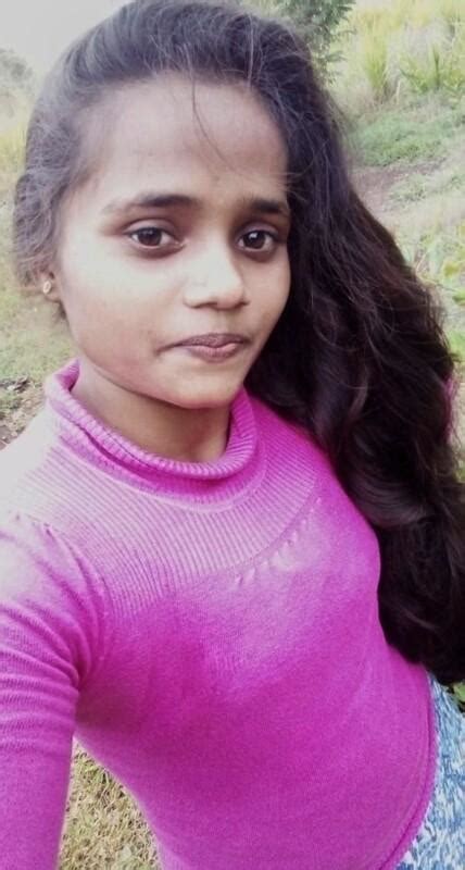 Sri Lanka Beautiful Cute Girlfriend Boobs Show Selfie Short Pics Set Desi Pics Hd Sd