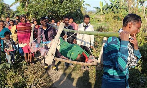 Thousands Flee Deadly Violence In Indias Assam World Dawncom