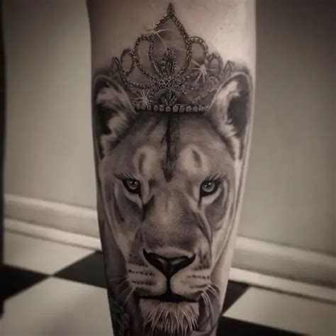 10 Best Lioness Tattoos Queen Tattoo Ideas Lion Tattoo With Crown