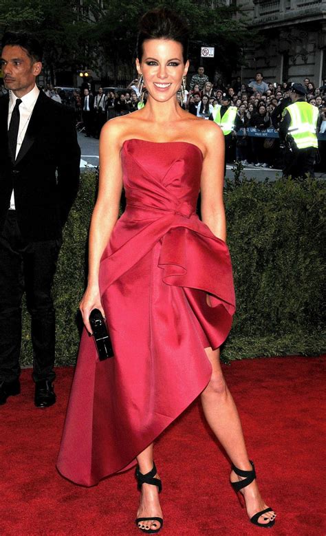 Kate beckinsale was born on 26 july 1973 in hounslow, middlesex, england, and has resided in london for most of her life. Kate Beckinsale - 2013 Costume Institute Gala | Just FAB ...
