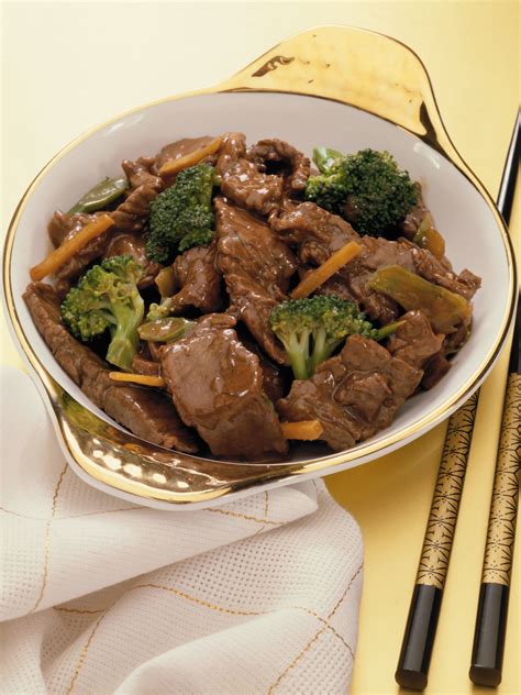I'm always looking for meal that i can make in bulk. How to Cook Easy Chinese Beef With Broccoli Stir-Fry | Our ...