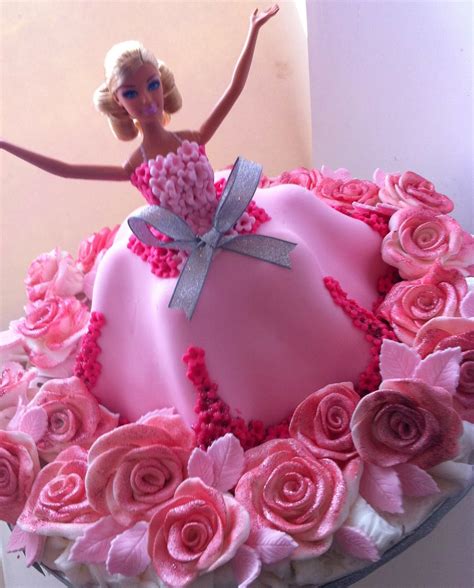 Albums 105 Background Images Pictures Of Barbie Cakes Completed