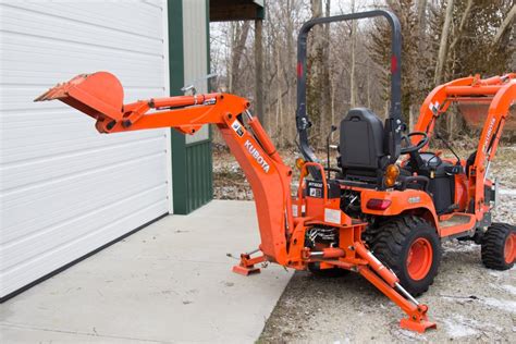 Kubota Bx25dlb Tractor With Loader And Backhoe Attachments Ebth