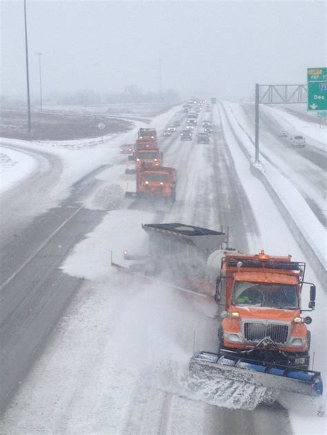 Dot Snowplows Working The Interstatethe Best Way To Plow And Its Best