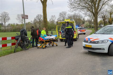 Jun 26, 2021 · nederweert24. Fietsster gewond na aanrijding Nederweert-Eind - Nederweert24