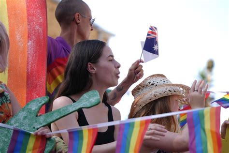 Tamworth Country Music Festivals First Lgbt Pride Float Takes Part In