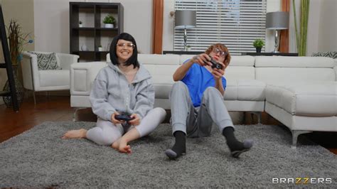 BrazzersExxtra Jessie Lee And Codi Vore The Geek The Goth And The Tombabe Prndot Com