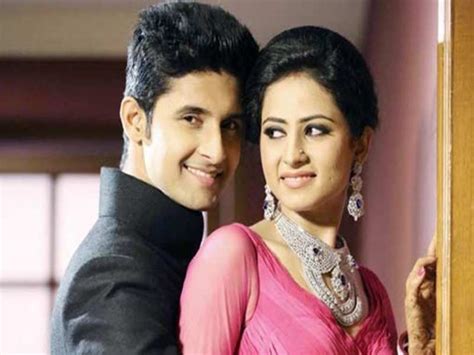 Who Is Ravi Dubey Real Wife