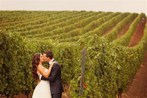 How To Host The Ultimate Winery Wedding Crowdpleaser