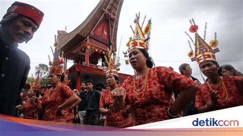 15 Contoh Norma Adat Istiadat Di Indonesia