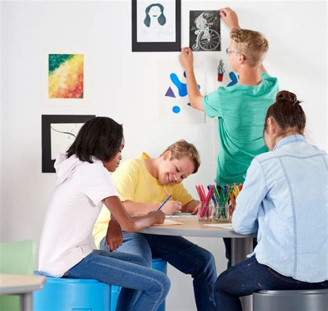 How Classroom Furniture Can Facilitate Collaborative Learning - Smith System BlogSmith System Blog