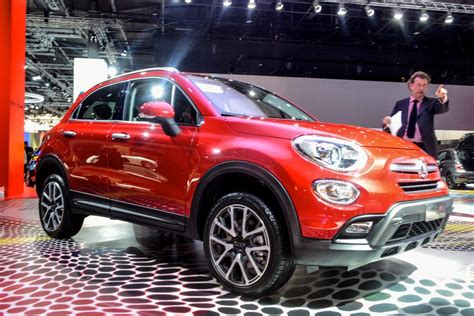 Fiat Aims For Best Of Both Worlds With 500x Compact Crossover
