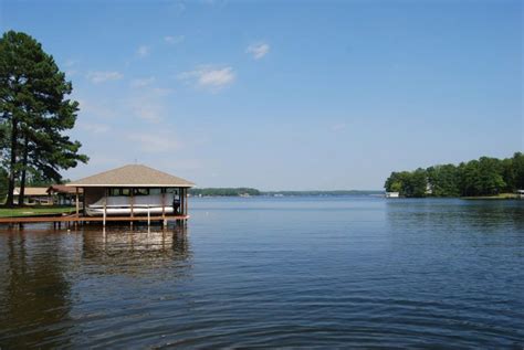 Theres Something Magical About These 10 North Carolina Lakes In The