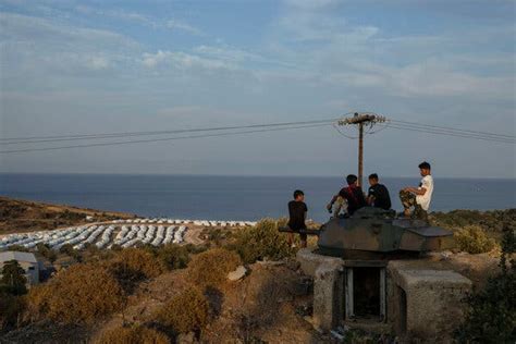 Police Move Migrants From Greek Camp To Temporary Lesbos Site After Fires The New York Times