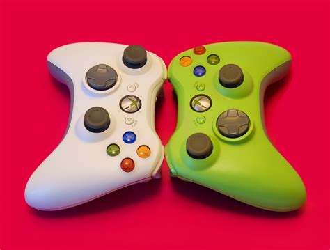 White And Green Xbox 360 Game Controllers Hd Wallpaper Wallpaper Flare