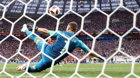 Fifa World Cup 2018 Igor Akinfeev Guides Russia To Brilliant Win Over Spain Hindustan Times
