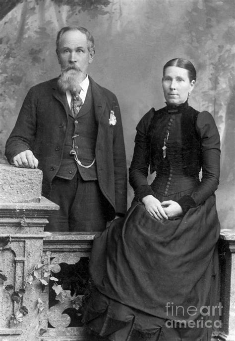 Couple Of The 1890s Photograph By Bettmann