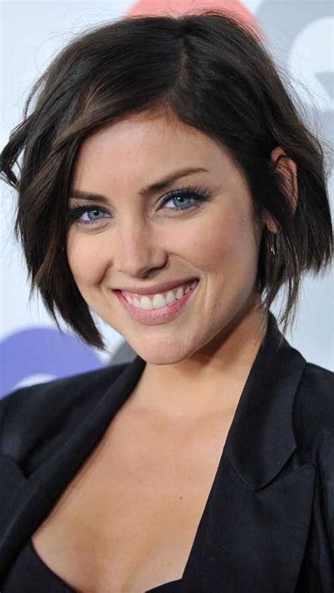 Pin By Dóra Záray On Hairstyles Brunette Bob Haircut Short Hair Styles Cute Hairstyles For
