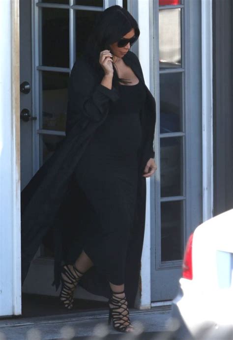 Kris Jenner Persuaded Pregnant Kim Kardashian To Pose Nude To Prove She Isnt Using A