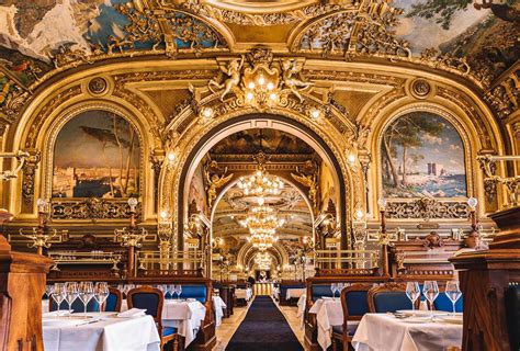 This Restaurant Inside A Parisian Train Station Feels Like A Luxury Railcar