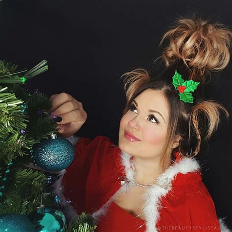 Cindy Lou Who Makeup And Hair Whoville Hair Party Hairstyles