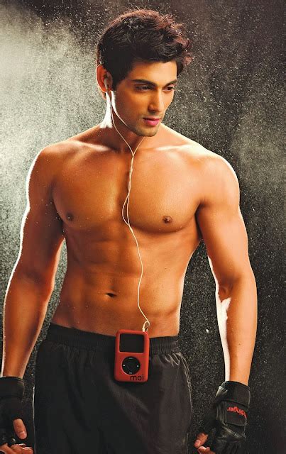 Hot Body Shirtless Indian Bollywood Model Actor Ruslan Mumtaz