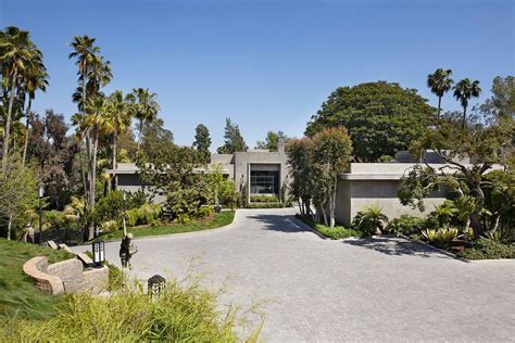 Los Angeles Art Deco Mansion His Market For Million Bloomberg