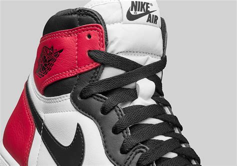 Air Jordan 1 Black Toe Release Date 555088 125