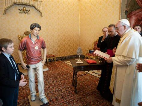 Papa Franjo Blagoslovio Kip Bl Carla Acutisa I Susreo Se S Njegovom