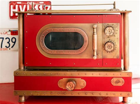 Vintage Microwave Ovens