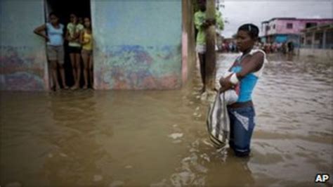Venezuela Floods And Mudslides Leave At Least 25 Dead Bbc News