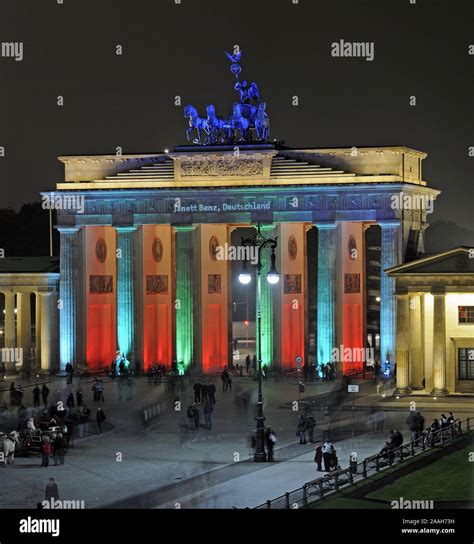 Brandenburger Tor Am Pariser Platz Berlin Deutschland Europa