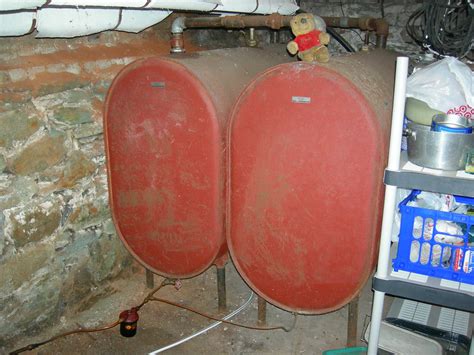 Oil Tanks Two 250 Gallon Tanks With Approximately 300 Gall Flickr
