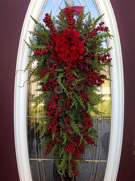 30 Attractive Wreaths Christmas Decorations Ideas