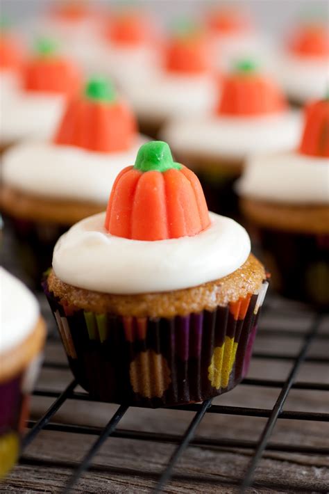 Mini Pumpkin Cupcakes With Cream Cheese Frosting