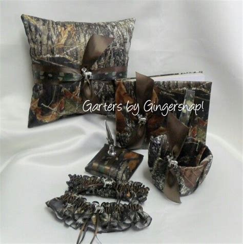 Want This Set In Realtree Tho Camo Wedding Camouflage Wedding Camo