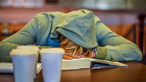 8 Helpful Tips On How To Deal With Homework Overload | Cluey