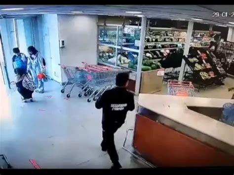 Perfectly Timed Soda Bottle Throw Stops Shoplifter In His Tracks