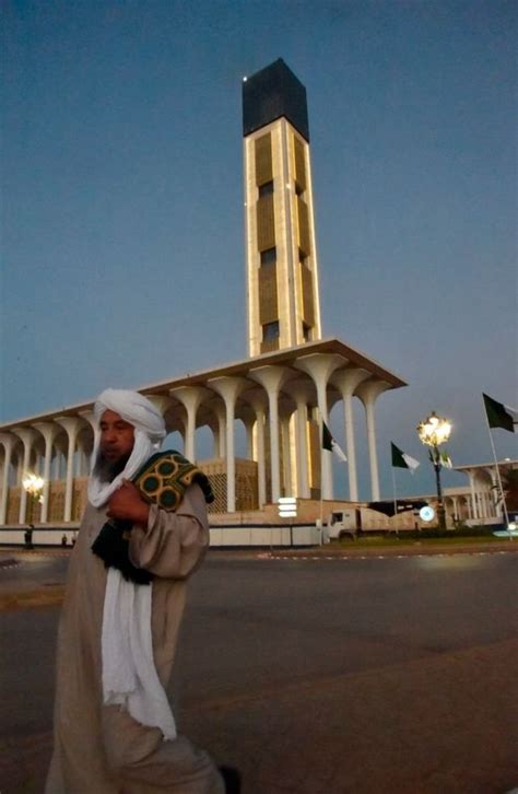 مسجد الجزائر الأعظم افتتاح على وقع غضب شعبي من فرنسا