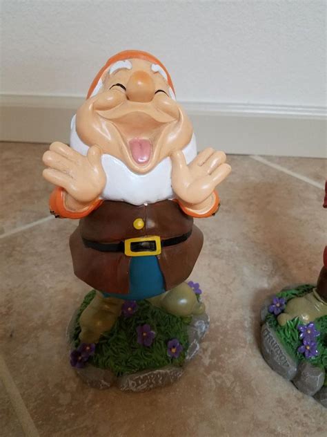Disney Snow White And The Seven Dwarfs Grumpy And Happy Dwarfs Garden