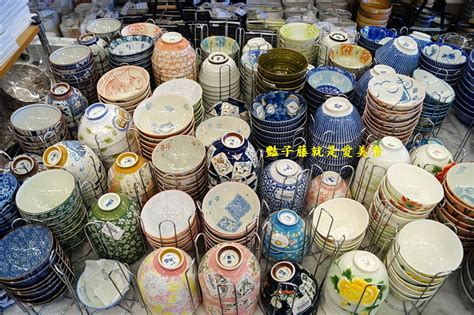 請選擇 基隆 台北 新北 桃園 新竹 苗栗 台中 彰化 南投 雲林 嘉義 台南 高雄 屏東 宜蘭 花蓮 台東. 【彰化僑俐瓷器】日本磁碗木盤超人氣可愛三格盤．貴婦小資女逛到失心瘋．五大空間超好逛．平價瓷器專賣 ...