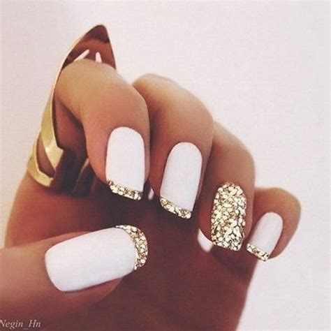 30 Alluring White Plus Gold Nail Designs