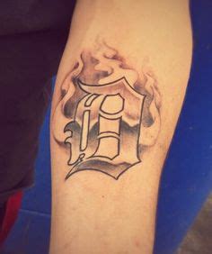 Expert recommended top 3 tattoo shops in detroit, michigan. skyline tattoo - placement smaller in size emerald city ...