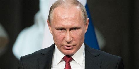putin moves to alter russia s constitution to ban same sex marriage