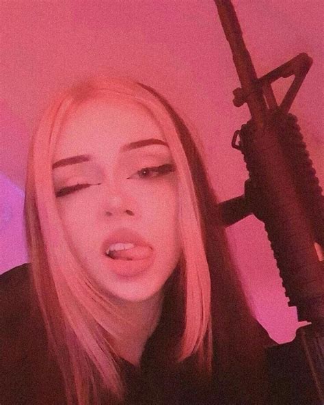 Aesthetic Women Bad Girl Aesthetic Aesthetic Grunge Aesthetic Photo Edgy Girls Makeup