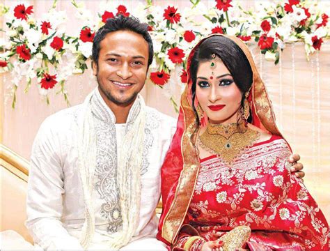 Shakib Al Hasan Wedding Pictures With Wife