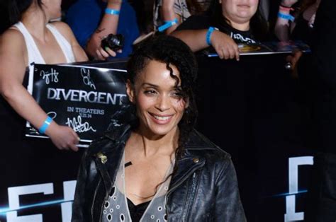 lisa bonet ‘disgusted by bill cosby allegations says daughter zoe kravitz gephardt daily